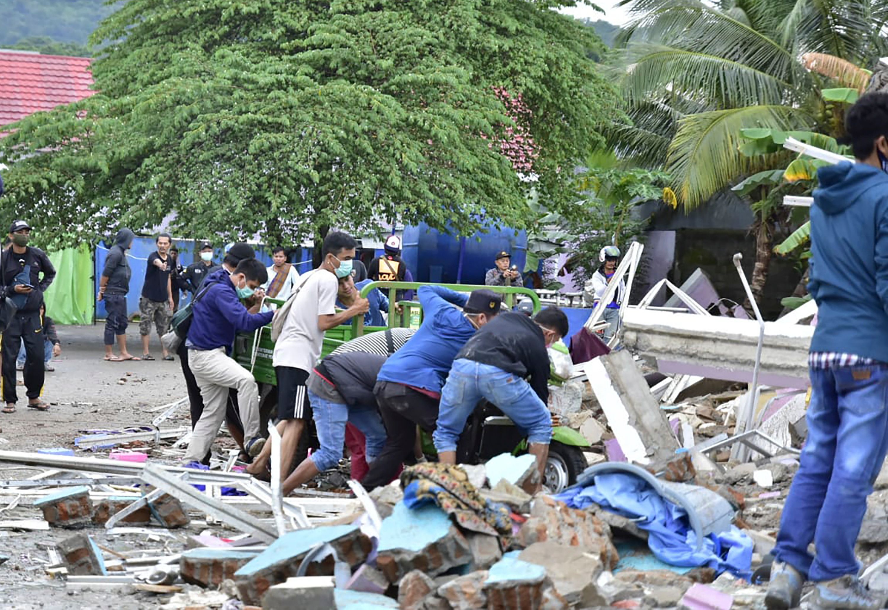 印尼地震最新动态，灾难与救援实时更新报告